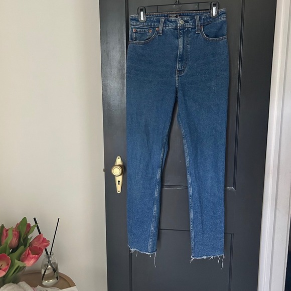 Abercrombie Zoe Ankle Straight Jeans Size 27 4R Natural Rise Raw Hem - Picture 1 of 5